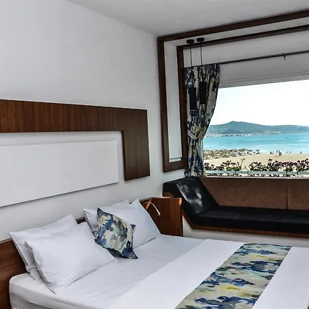 Hotel Karakas 2*